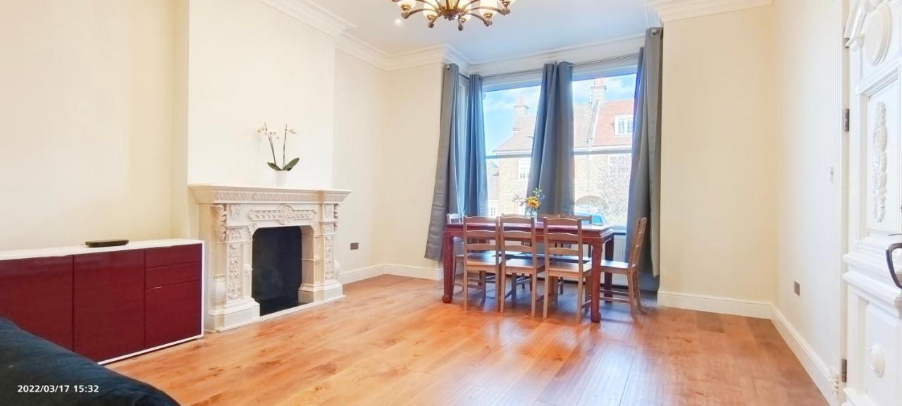Marigold Villa Harrow Esterno foto