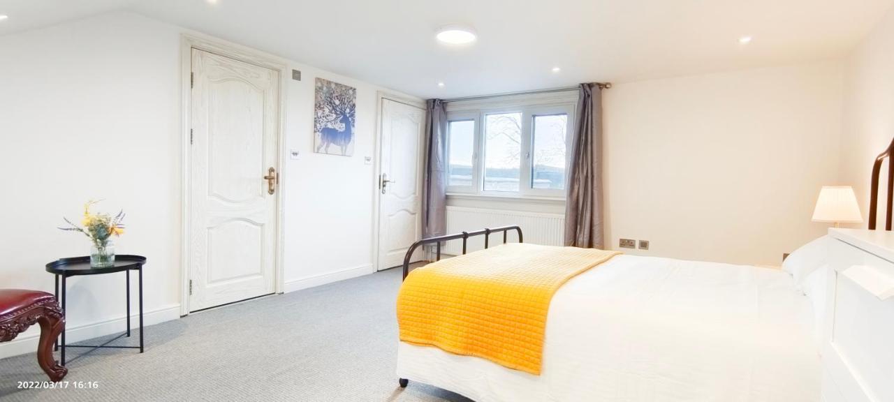 Marigold Villa Harrow Esterno foto